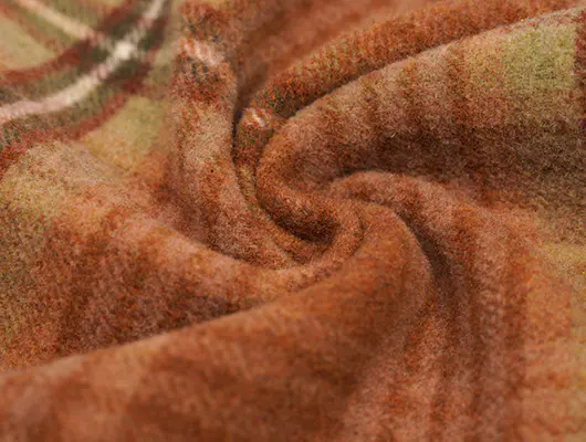 Classic Fabrics Make a Strong Comeback: The Evolution from “Old-School Warmth” to “New Luxury Texture”